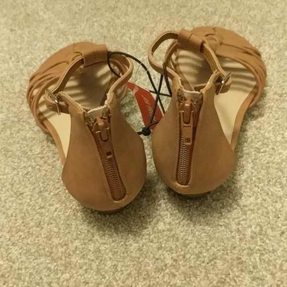 Joe Fresh Gladiator Strappy Sandals NWT - Picture 5 of 6